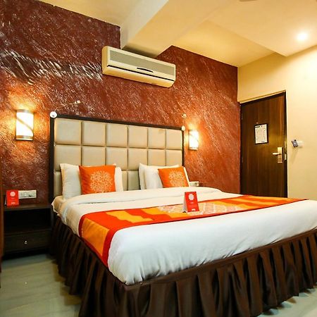 Oyo 8786 Hotel Maan Residency Ahmedabad Bagian luar foto
